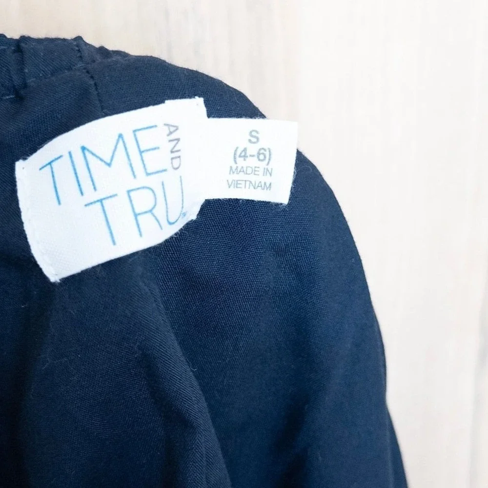 Time and Tru navy blue